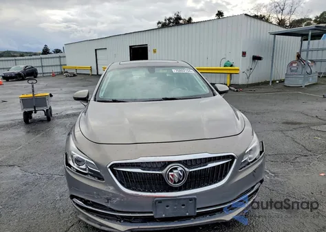 2017 Buick Lacrosse Essence z USA, uszkodzony, nr VIN 1G4ZP5SS4HU164575